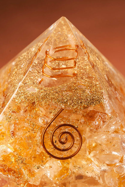 Citrine energy pyramid for abundance and money attraction