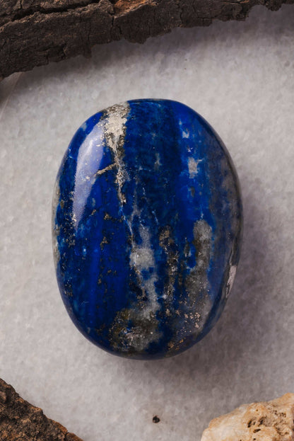 Lapis lazuli Palm Stone